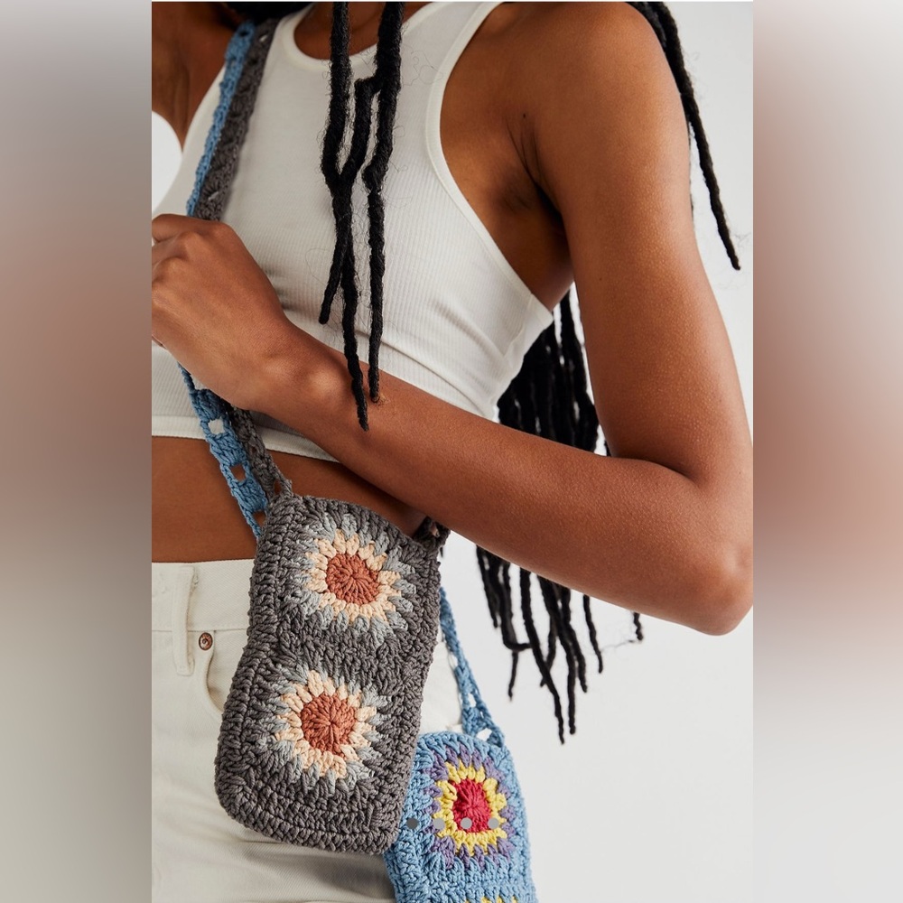 Free People Cori Crochet Phone Crossbody OS